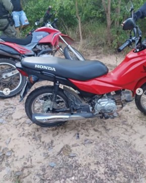 PM recupera motocicleta em operação na estrada que liga o Conjunto Filadélfio a localidade Casulo.(Imagem:Reprodução/Instagram)