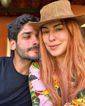 Fernanda Paes Leme com o noivo Victor Sampaio.(Imagem:Reprodução/Instagram)