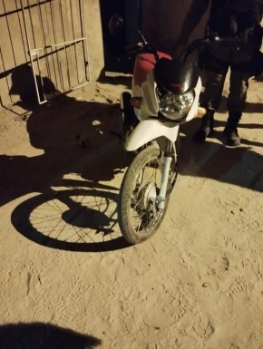 Polícia Militar age rapidamente e prende assaltantes após roubo de motocicleta em Floriano.(Imagem:Divulgação)