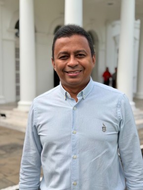 Dr. Francisco apresenta projeto para acabar com taxas da energia solar.(Imagem:Ascom)