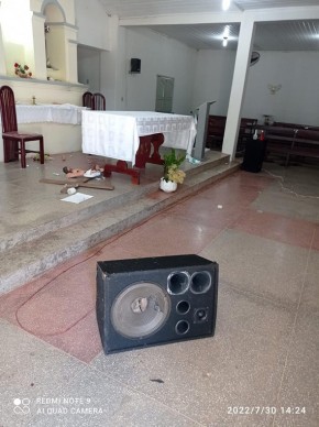 Um homem identificado como Carleal Tavares Vogado foi preso suspeito de ferir três pessoas e depredar a igreja de Barreiras, município localizado a 760 km ao Sul de Teresina. O cas(Imagem:Reprodução)