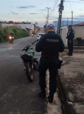 3&ordm; BPM intensifica fiscaliza&ccedil;&atilde;o de tr&acirc;nsito e refor&ccedil;a a&ccedil;&otilde;es de seguran&ccedil;a em Floriano.(Imagem:Divulga&ccedil;&atilde;o/PM)