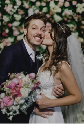 Chega ao fim o casamento de Fábio Porchat e Nataly Mega(Imagem:Reprodução)