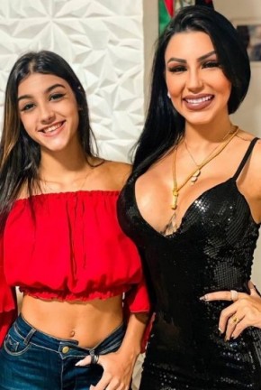 Bia Miranda com a mãe, Jenny Miranda.(Imagem:Reprodução/Instagram)