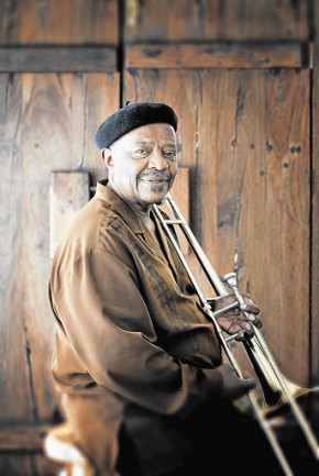 Jonas Gwangwa, gigante do jazz sul-africano, morre aos 83 anos(Imagem:Divulgação)