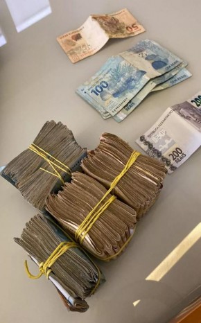  Dinheiro foi apreendido durante a Operação Falsários da Polícia Federal, no Piauí.(Imagem:Divulgação/PF-PI )