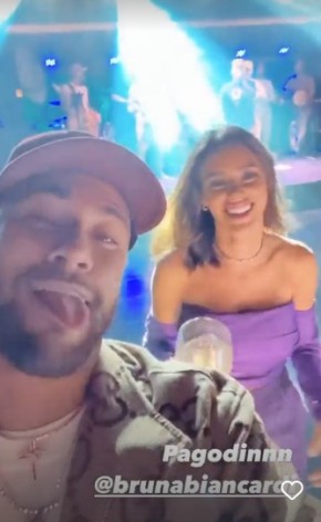 Neymar surge com Bruna Biancardi após boatos de traição em festa de Vinicius Jr.(Imagem:Reprodução/Instagram)