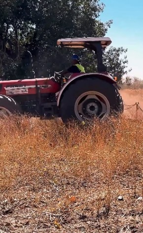 Aração de terras beneficia agricultores de Barão de Grajaú e transforma a realidade no campo.(Imagem:Reprodução)