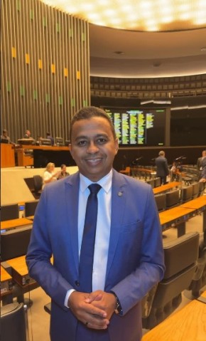Dr. Francisco Costa destaca in&iacute;cio da sess&atilde;o legislativa de 2026 com foco em trabalho e resultados.(Imagem:Reprodu&ccedil;&atilde;o/Instagram)