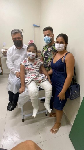 Criança de Itaueira que viralizou com pé torto congênito tem cirurgia realizada(Imagem:Divulgação)
