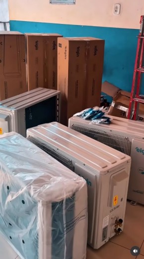 Escola Municipal Zuleide Marques Ozório, na comunidade Amolar, agora está totalmente climatizada.(Imagem:Reprodução/Instagram)