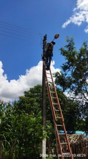 Setor de iluminação pública de Floriano implanta luminárias na zona rural(Imagem:Secom)