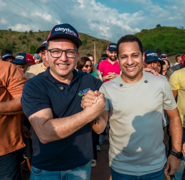 Gleydson Resende e Leo do Banco(Imagem:Reprodução/Instagram)