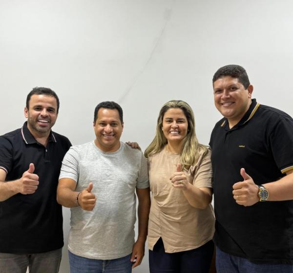Gleydson Resende recebe lideranças e destaca compromisso com o desenvolvimento regional.(Imagem:Reprodução/Instagram)