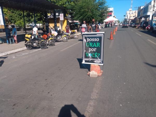 Evangélicos realizam drive-thru da oração em Floriano(Imagem:FlorianoNews)