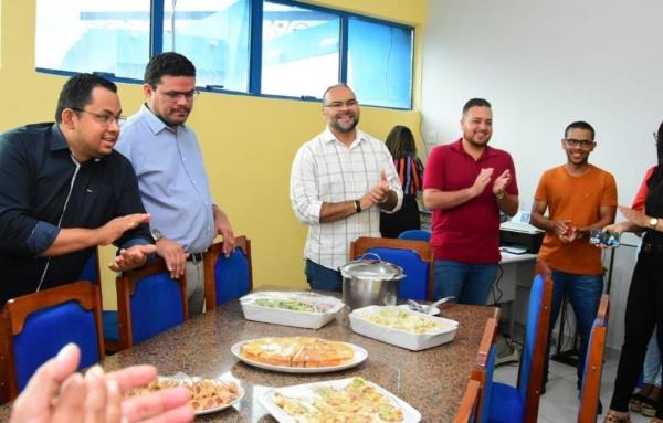 Câmara Municipal de Floriano realiza homenagem aos colaboradores pelo Dia do Trabalhador(Imagem:Reprodução/Instagram)
