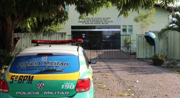 Policiais do 5° BPM, na Zona Leste de Teresina, atenderam a ocorrência.(Imagem:Ellyo Teixeira/G1 PI)