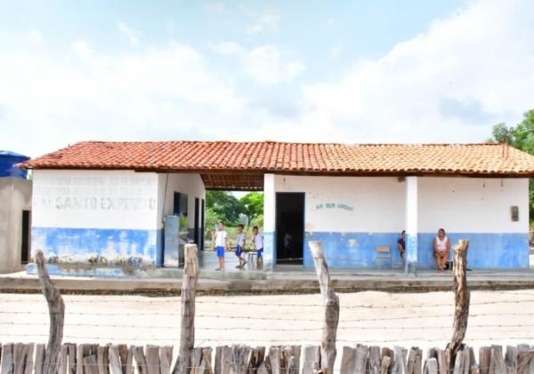  Prefeito Antônio Reis anuncia investimentos na educação em visita à zona rural de Floriano.(Imagem:Reprodução/Instagram)