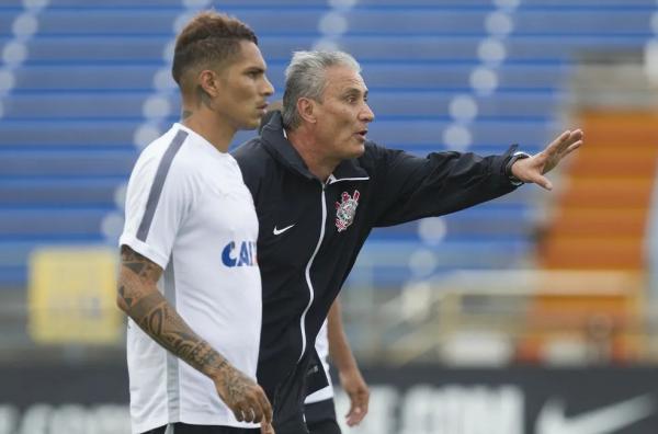 Tite com Guerrero no Corinthians.(Imagem:Daniel Augusto Jr/Agência Corinthians)