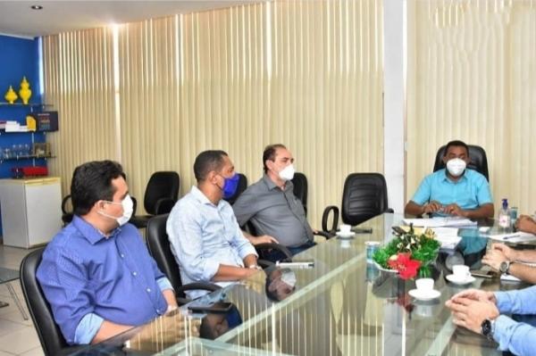 Prefeito Joel Rodrigues convoca reunião com os secretários municipais(Imagem:SECOM)