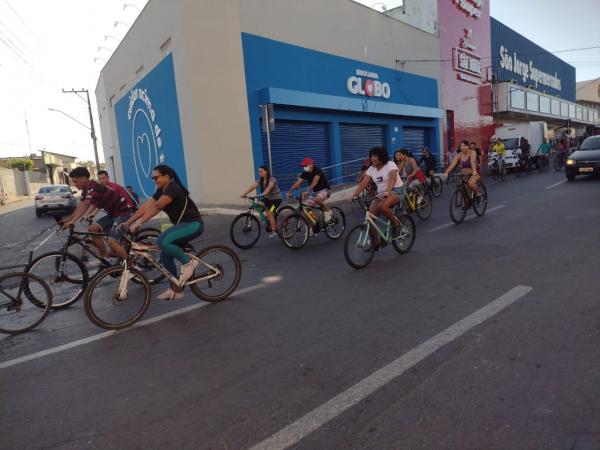 Grupo Jorge Batista realiza passeio ciclístico em comemoração ao Dia dos Comerciários(Imagem:FlorianoNews)