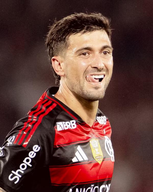 Arrascaeta comemora seu gol em Flamengo x Vitória.(Imagem:Adriano Fontes/Flamengo)