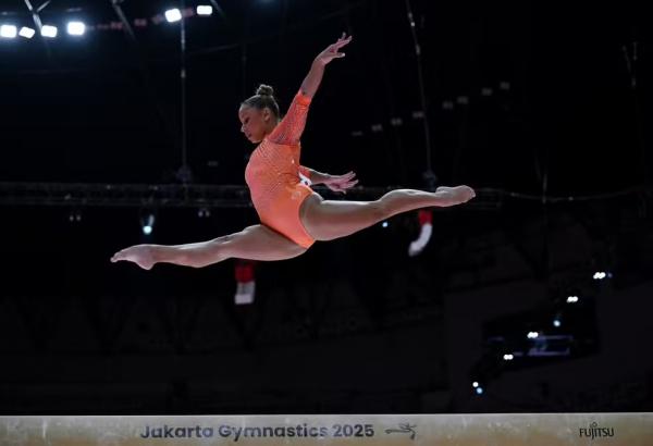 Flávia Saraiva no Mundial de ginástica artística.(Imagem:REUTERS/Jennifer Lorenzini)