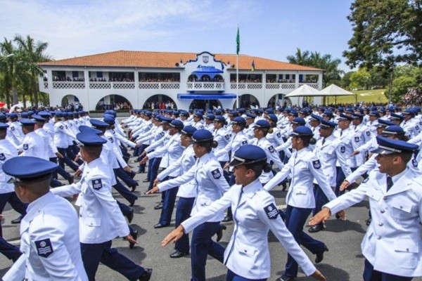 Força Aérea abre concurso com 159 vagas de nível superior; as inscrições se encerram dia 13 de março(Imagem:Divulgação)