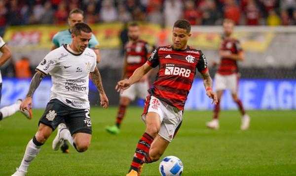 Duelo Flamengo x Corinthians define 1º semifinalista da Libertadores.(Imagem:Marcelo Cortes/Flamengo/Direitos Reservados)