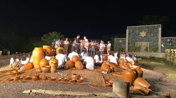 Emo&ccedil;&atilde;o: Grupo Escaleta realiza Ensaio Final da Paix&atilde;o de Cristo de Floriano(Imagem:Ascom Escalet)