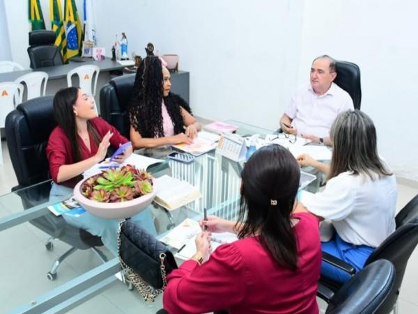 Prefeito Ant&ocirc;nio Reis alinha a&ccedil;&otilde;es para o Carnaval e planejamento financeiro de Floriano(Imagem:Reprodu&ccedil;&atilde;o/Instagram)