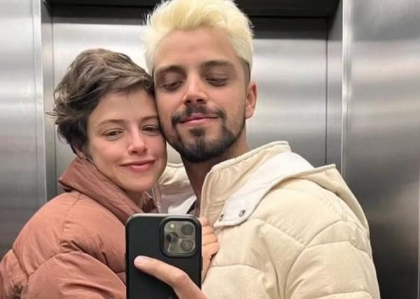 Agatha Moreira e Rodrigo Simas estão juntos desde 2018.(Imagem:Reprodução/Instagram)