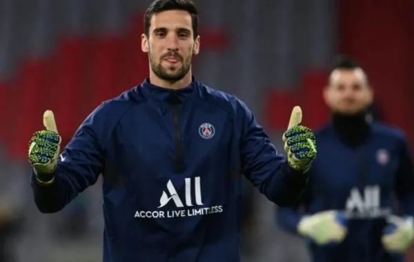 Goleiro do PSG segue sedado e em estado grave após quinze dias internado(Imagem:Divulgação)