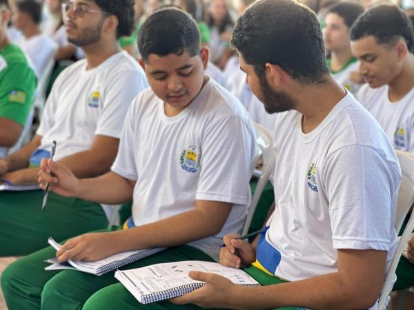 Serão atendidos 1.600 alunos da 3ª série do ensino médio de escolas ligadas a 16ª e a 17ª Gerência Regional de Ensino (GRE).(Imagem:Ascom Seduc)