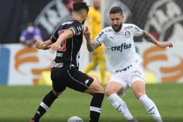 Palmeiras mantém embalo, vence o Vasco e se aproxima dos líderes no Brasileirão(Imagem:Reprodução)