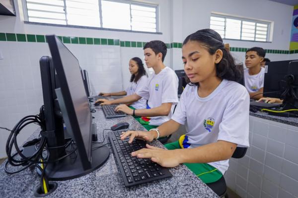 Onze alunos da rede estadual são destaques em nova fase da Olimpíada Nacional de Inteligência Artificial.(Imagem:Divulgação)