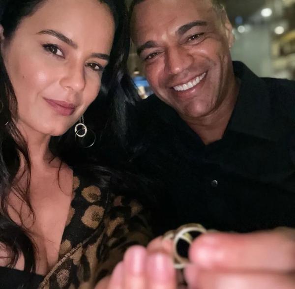 Luciele Camargo e Denílson são casados há 13 anos.(Imagem:Reprodução/Instagram)