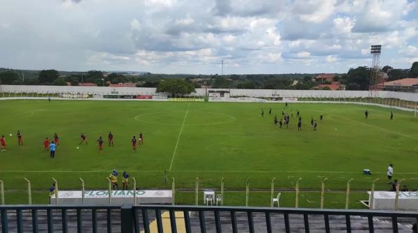 Estádio Tibério Nunes, em Floriano.(Imagem:Denílson Avelino/Rede Clube)