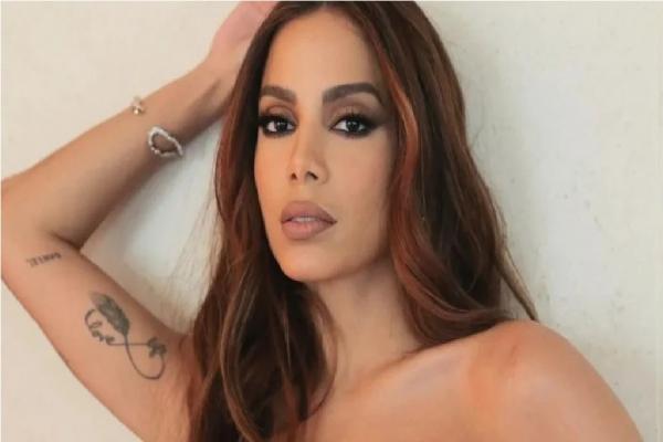 Anitta é internada às pressas em São Paulo(Imagem:Reprodução)