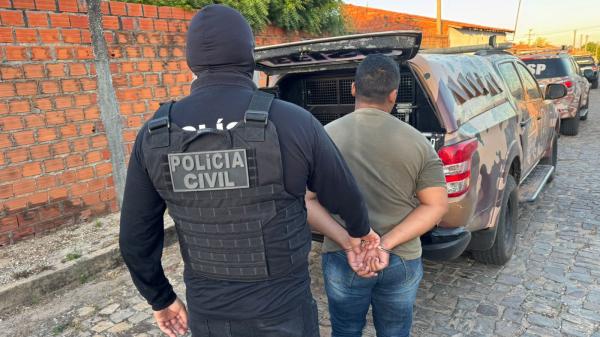 Casal é preso por roubos à mulheres em Teresina; peças de ouro serão devolvidas às vítimas(Imagem:ASCOM/SPP-PI)