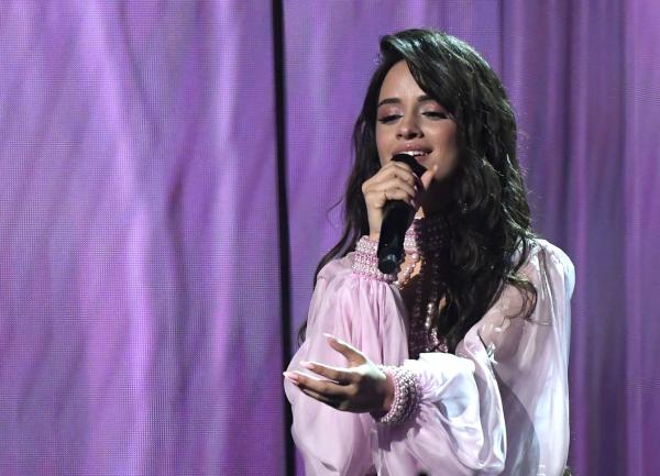 Camila Cabello canta no Grammy 2020(Imagem:KEVORK DJANSEZIAN / GETTY IMAGES NORTH AMERICA / A)
