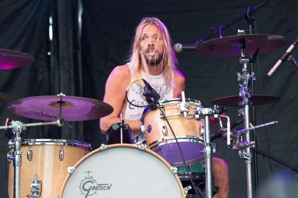 Público se despede de Taylor Hawkins, do Foo Fighno Lollapalooza(Imagem:Reprodução)