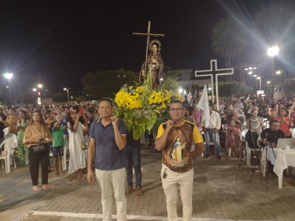 Fiéis participam de procissão e missa campal para celebrar São Pedro de Alcântara.(Imagem:FlorianoNews)