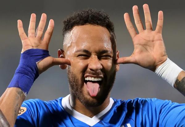 Neymar em Al-Hilal x Al-Riyadh (Imagem:Ahmed Yosri/Reuters)