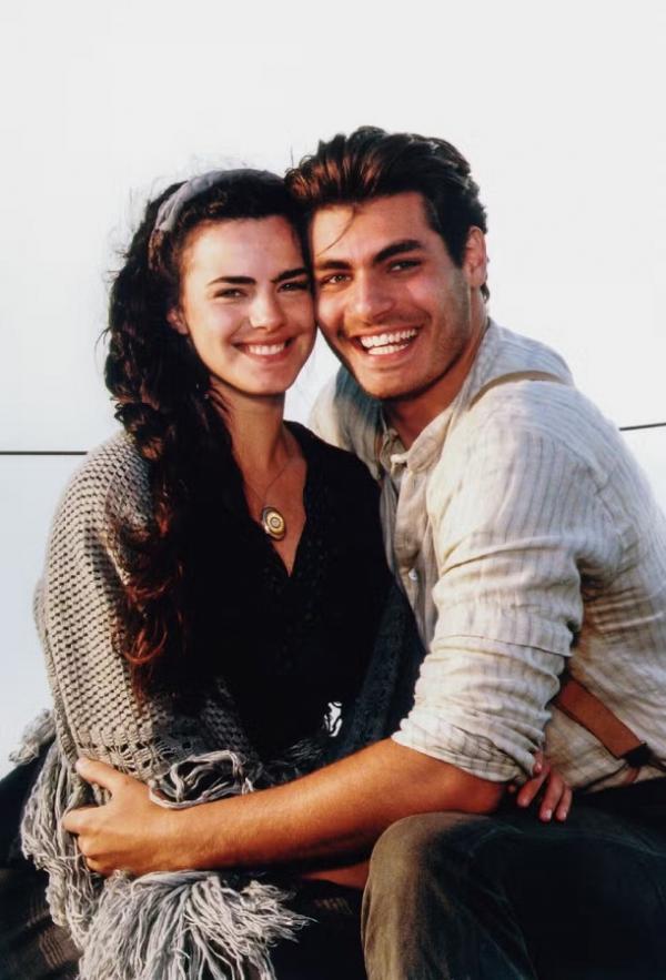 Ana Paula Arósio e Tiago Lacerda em Terra Nostra.(Imagem:Globo/Divulgação)