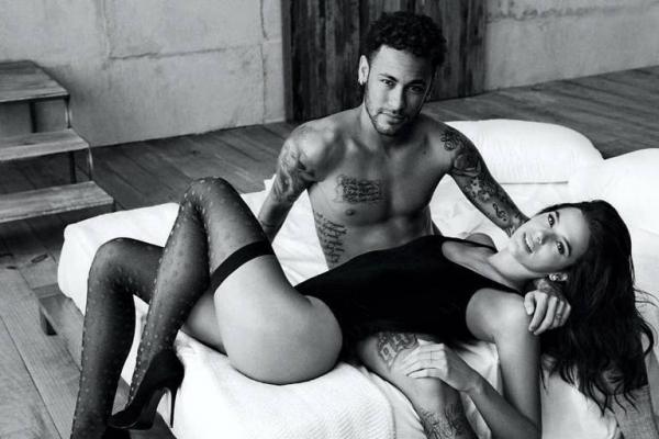 Neymar e Bruna Marquezine em campanha publicitária para marca de roupas íntimas. (Imagem:Divulgação)
