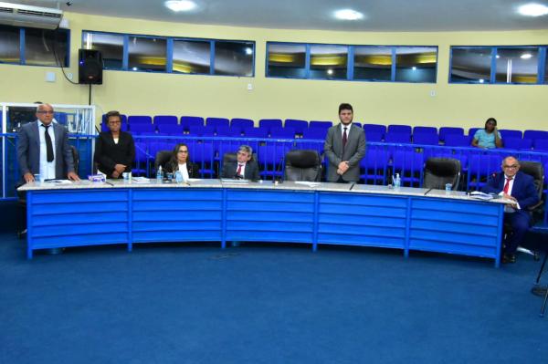 Vereadores aprovam projeto que muda horário das sessões na Câmara de Floriano(Imagem:CMF)