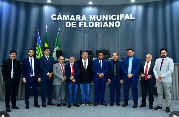 Vereador Joilson Rodrigues reassume mandato na C&acirc;mara Municipal de Floriano(Imagem:Reprodu&ccedil;&atilde;o/Instagram )