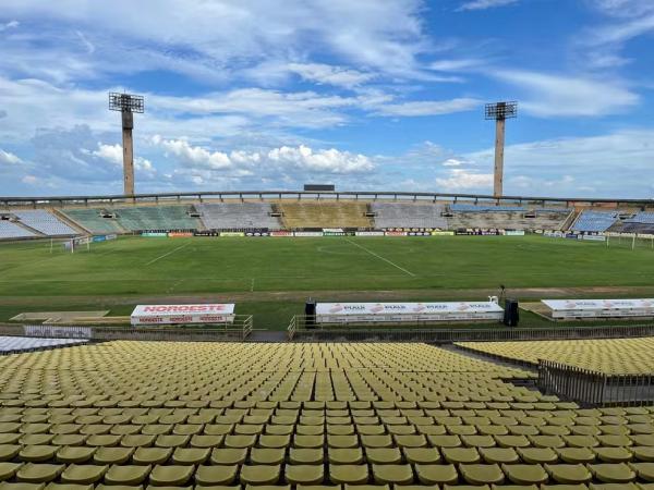 Estádio Albertão, em Teresina.(Imagem:Julio Costa)