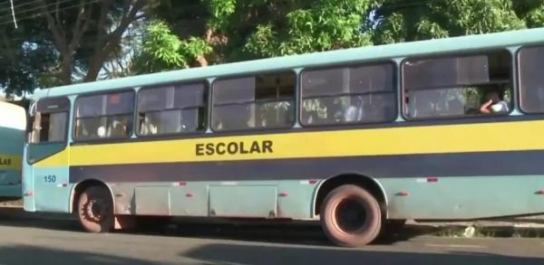 Ônibus escolares da cidade de Teresina.(Imagem:Reprodução/TV Clube)